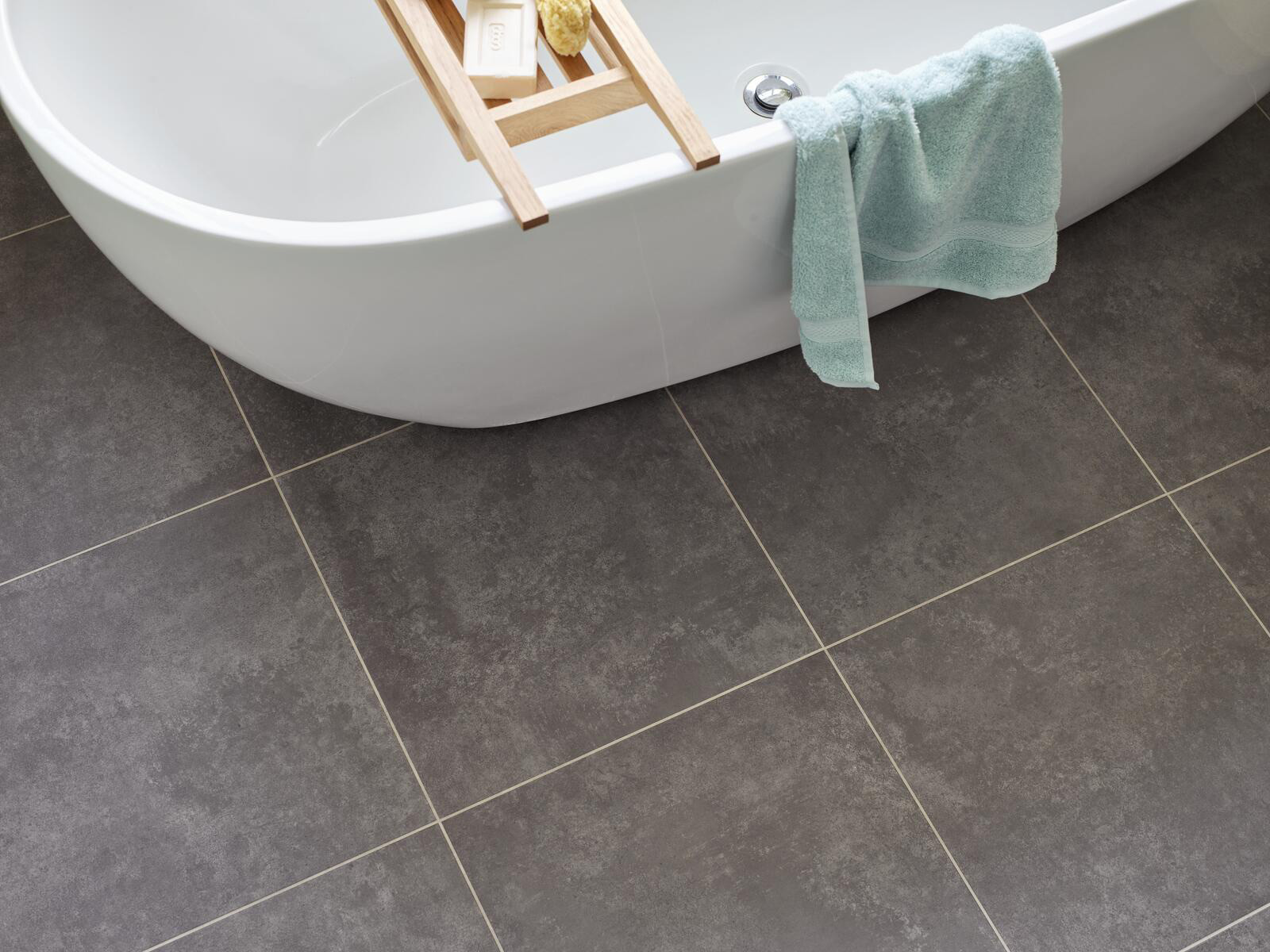 Horizon: Beautifully designed LVT flooring from the Amtico Spacia